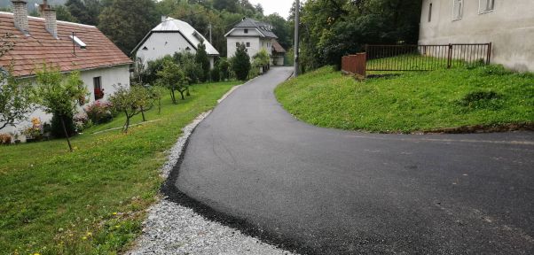 Rekonštrukcia komunikácie na krížnych cestách u Závodných je hotová 5