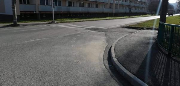 Rekonštrukcia chodníka na moste pri družstve je hotová 2