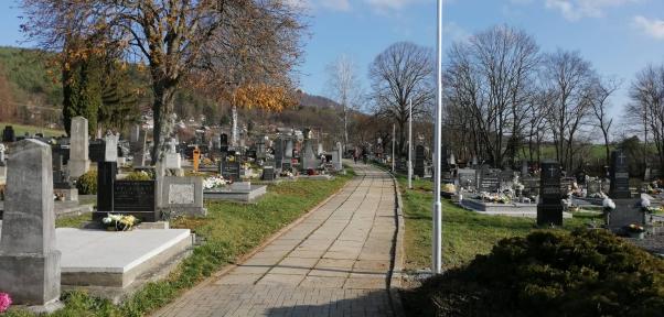 Chodník v zadnej časti cintorína je dokončený 1