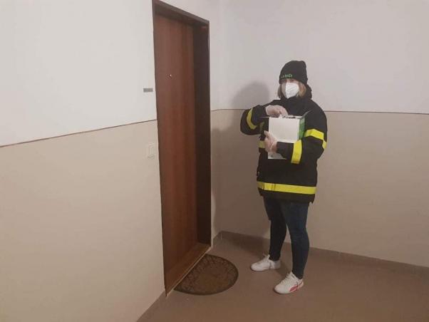 Pokračujeme v rozdávaní respirátorov FFP2 pre seniorov nad 65 rokov 4